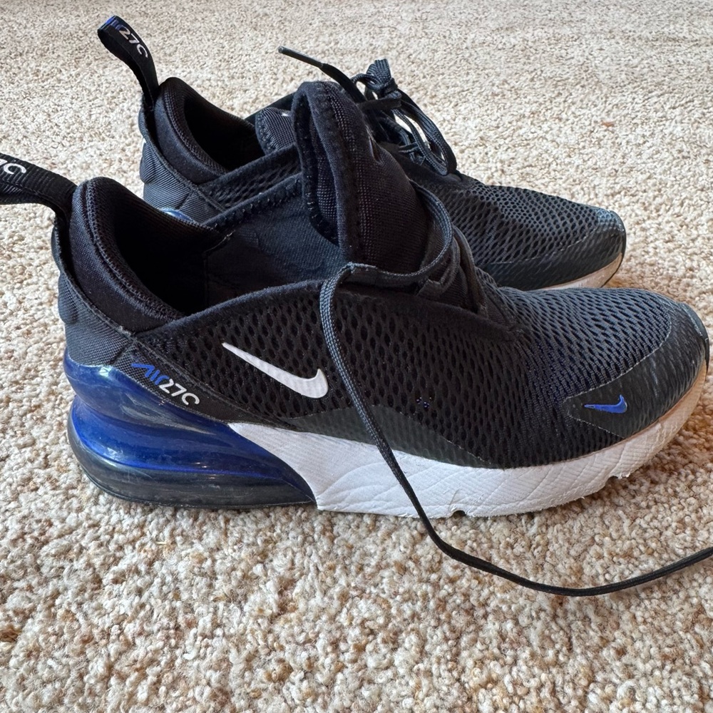 Nike Kids Air Max 270 - Size 3Y - Black and Blue